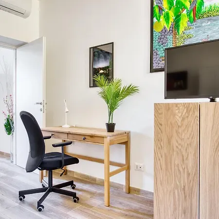 Apartment Joivy Bright Flat Near Sforzesco Castle Milan