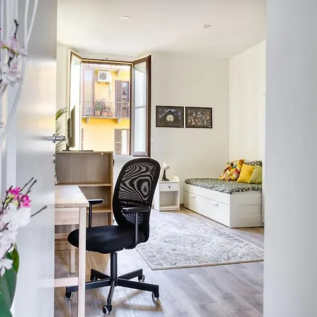 Joivy Bright Flat Near Sforzesco Castle Apartment Milan