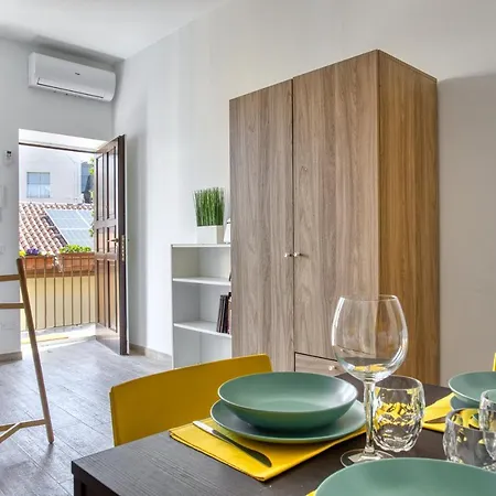 Apartment Joivy Bright Flat Near Sforzesco Castle