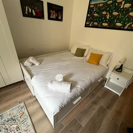 Apartment Joivy Bright Flat Near Sforzesco Castle *